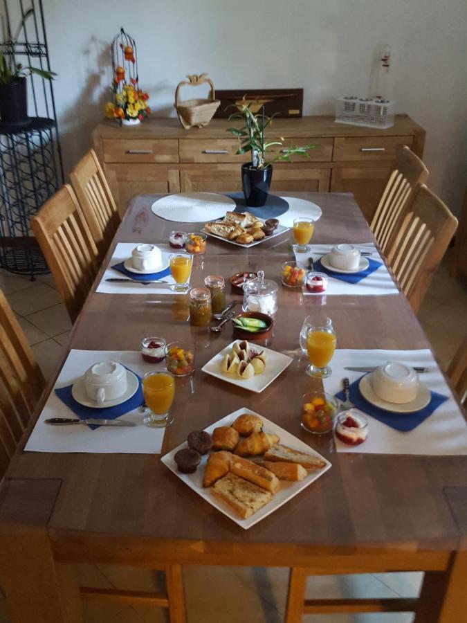 Louchats Chez Alexandra Bed & Breakfast エクステリア 写真